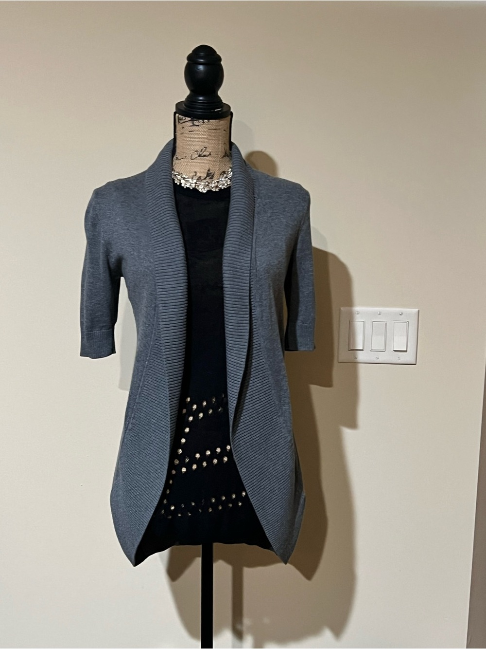 Express NWOT Gray Open-Front Short Sleeve Cardigan Sweater